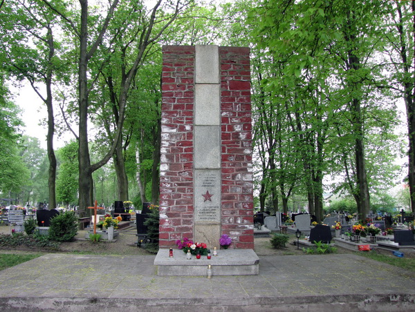 Воинское кладбище в городе Иновроцлав 