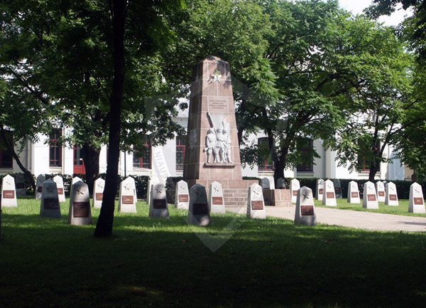 Воинское кладбище в городе Мариямполе (общий вид)