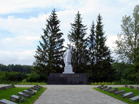 Воинское кладбище вблизи хутора Беюкрогс (общий вид)