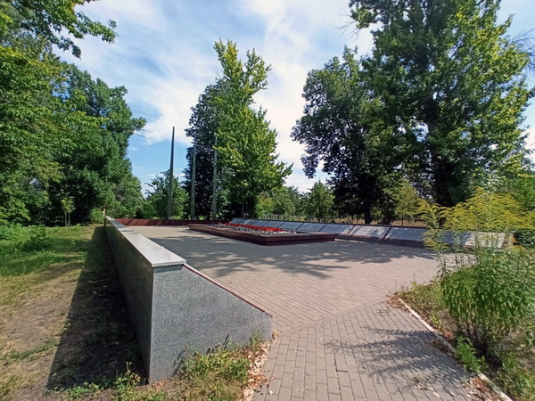 Братская могила в городе Воронеж (общий вид)