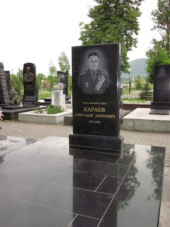 Надгробный памятник в Владикавказе