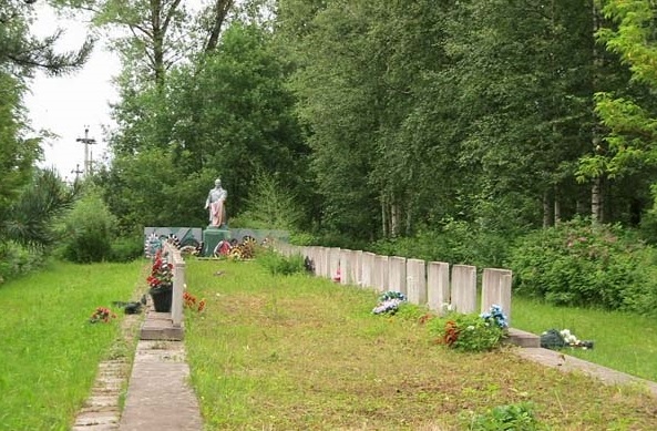 Мемориал в поселке Кунья