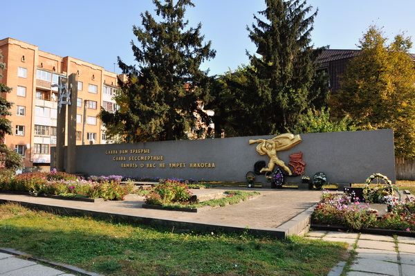Братская могила в городе Костополь 