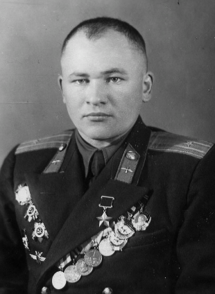 И.В.Клевцов, 1954 год.