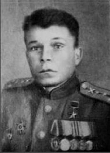 Гвардии капитан П.Т.Плотянский.