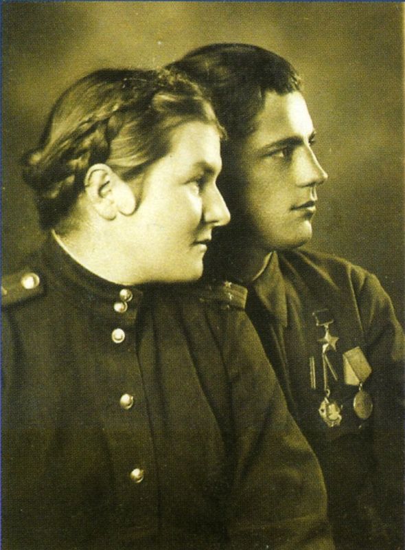 1944 год. Венгрия. И.И.Игнатенко с женой.