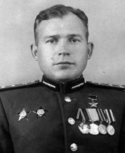 Старший лейтенант В.А.Стрельцов.