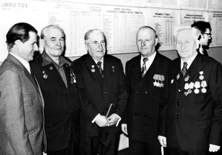 И.М.Мовчан (в центре) на районной партконференции. г. Хорол, 1978 г.