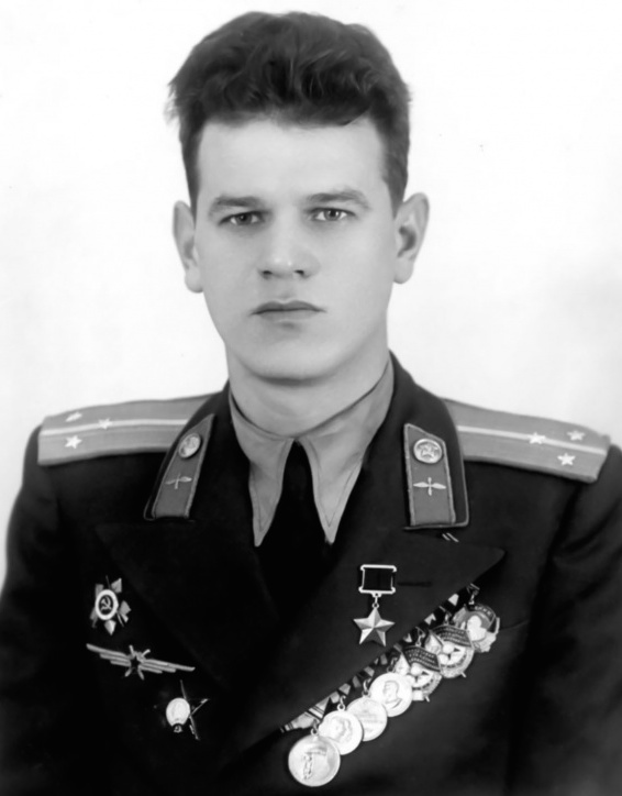 В.В.Истомин, 1949 год