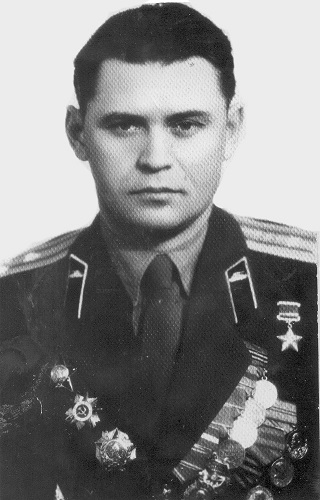 Гвардии полковник В.М.Колесников