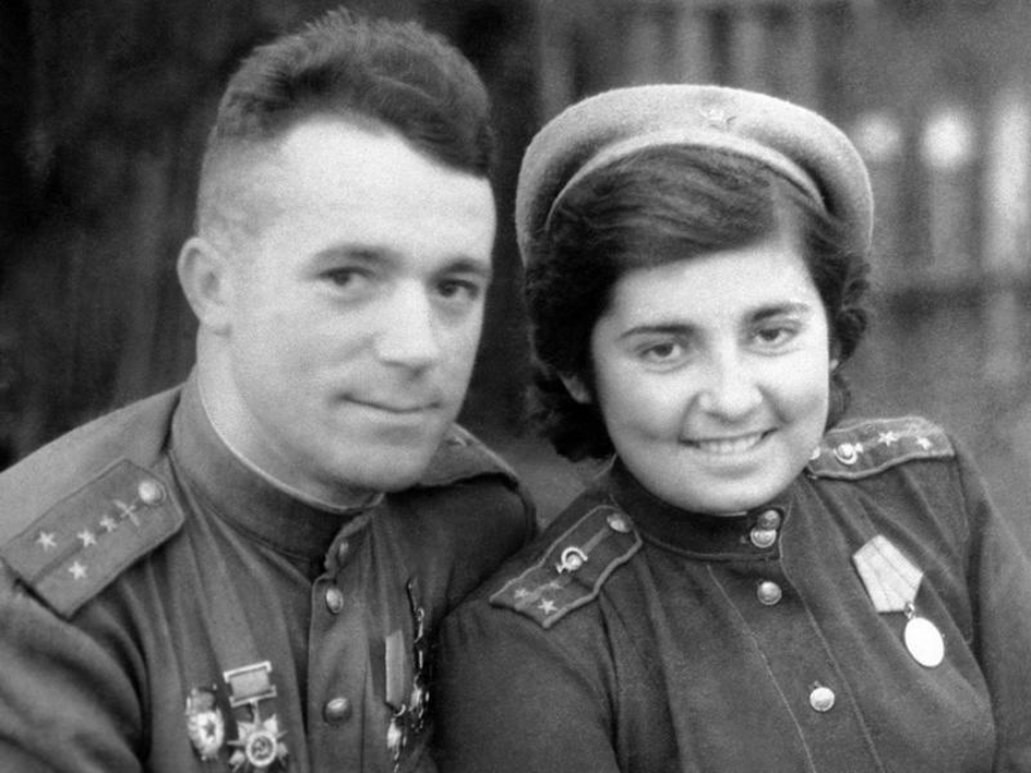 В.И. Попков и Р.В. Волкова, 1944 год