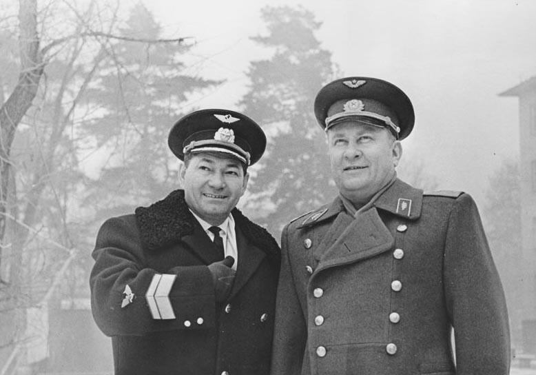 Т.Я. Бегельдинов и С.Д. Луганский, 1960-е годы
