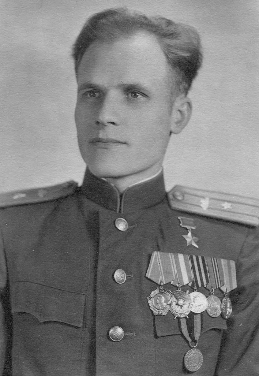 В.П.Науменко, 1940-е годы