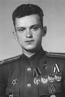 Лезжов Иван Иванович