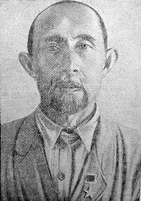 Кайназаров&nbsp;Жоломбек