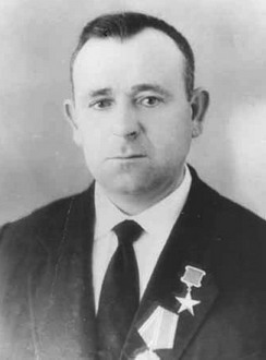 Комаров Иван Яковлевич