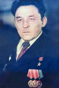 Саяхимов Назарбек