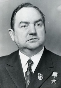 Комаров Владимир Григорьевич
