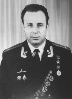 Петров Игорь Дмитриевич