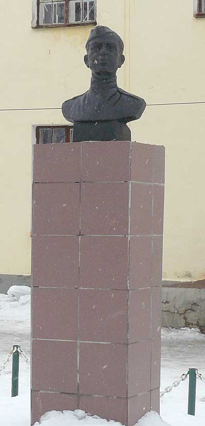 Бюст в Кинешме