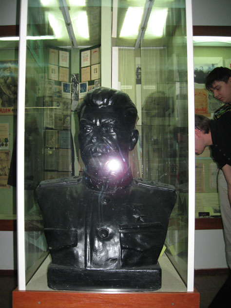 Бюст в музее города Сумы
