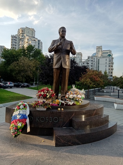 Памятник в Москве