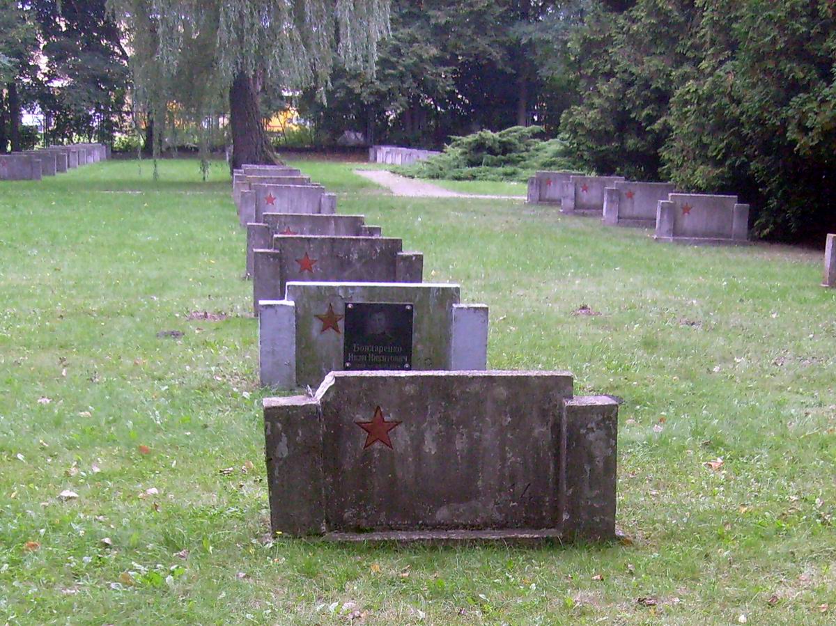 Воинское кладбище в городе Седльце (вид 2)