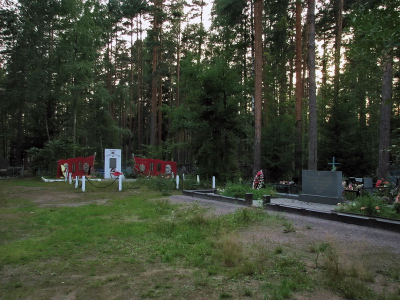Братская могила в посёлке Гаврилово (общий вид)