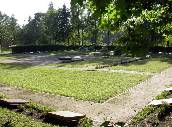Воинское кладбище в городе Кретинга (общий вид)