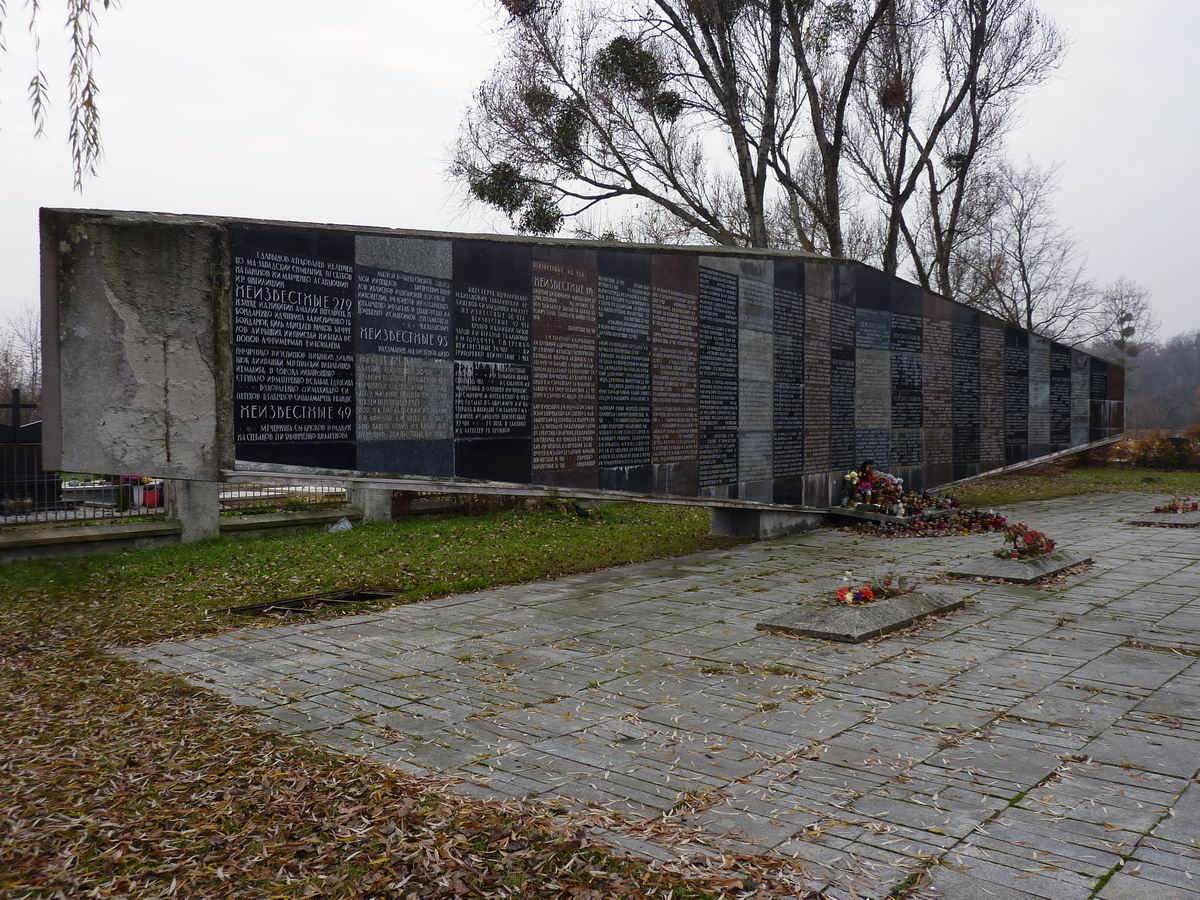 Воинское кладбище в городе Вроцлав (общий вид)