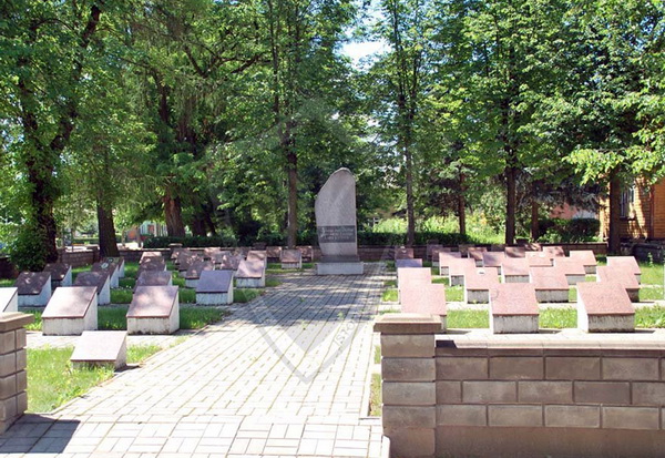 Воинское кладбище в городе Казлу-Руда (общий вид)