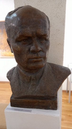 Бюст в музее