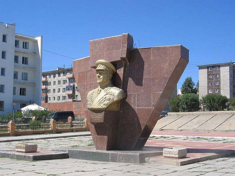 Памятник в Улан-Баторе