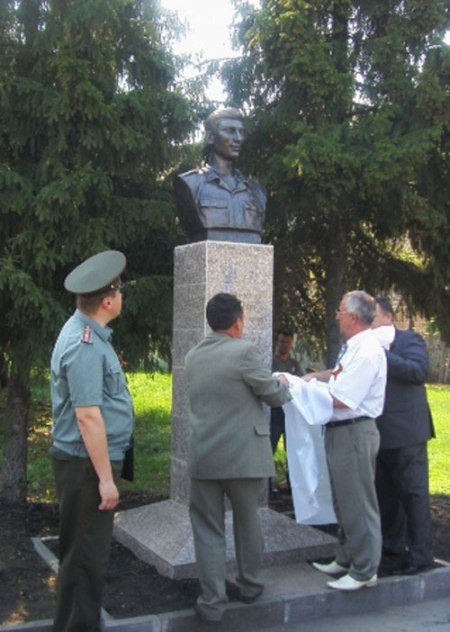 Бюст в городе Сердобске Пензенской области