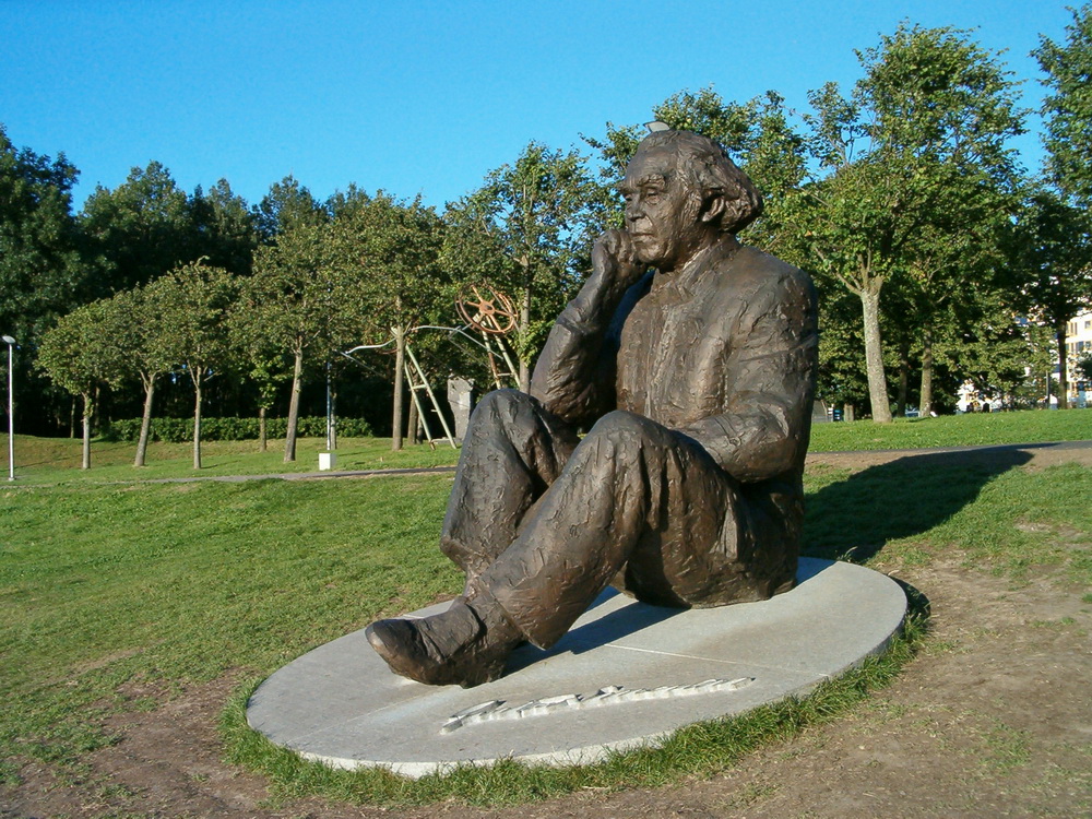 Памятник в Таллине