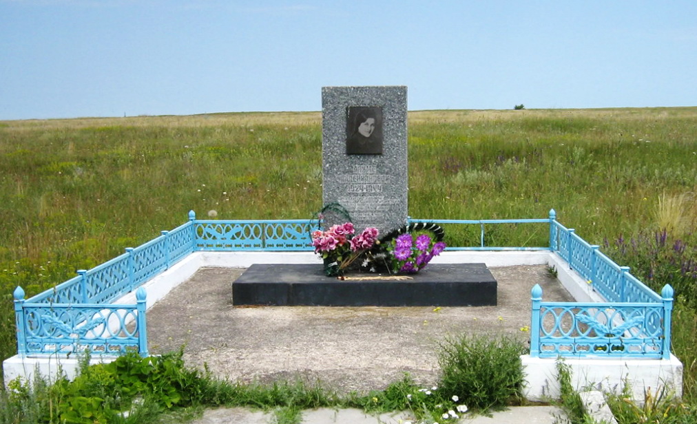 Памятник в Ленинском районе (1)