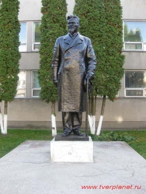 Памятник в Твери-3