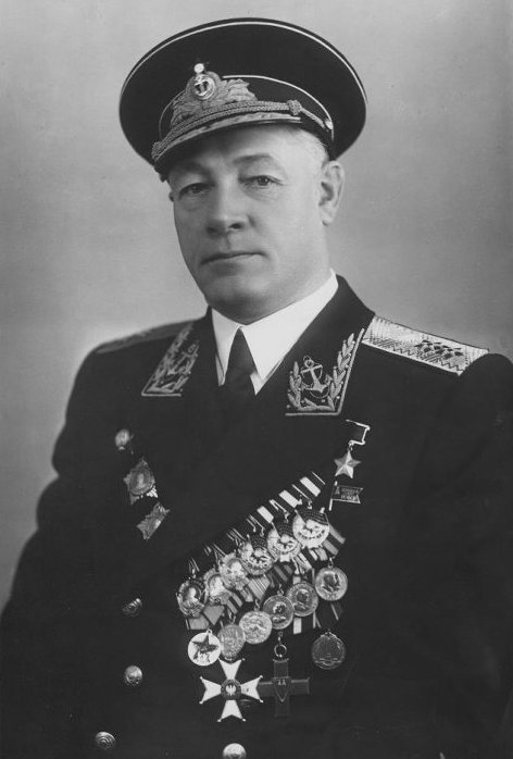 Н.Г. Кузнецов, 1953 год