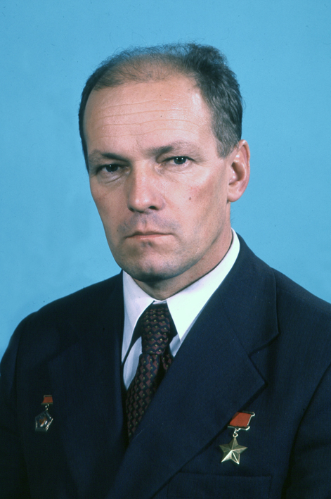 Н.Н. Рукавишников, 1972 год