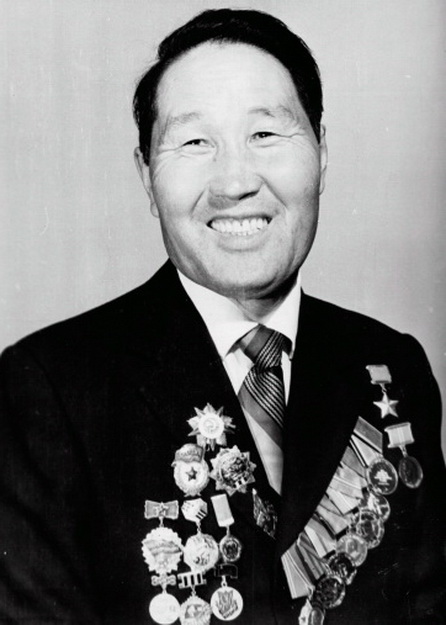 Л. И. Манджиев