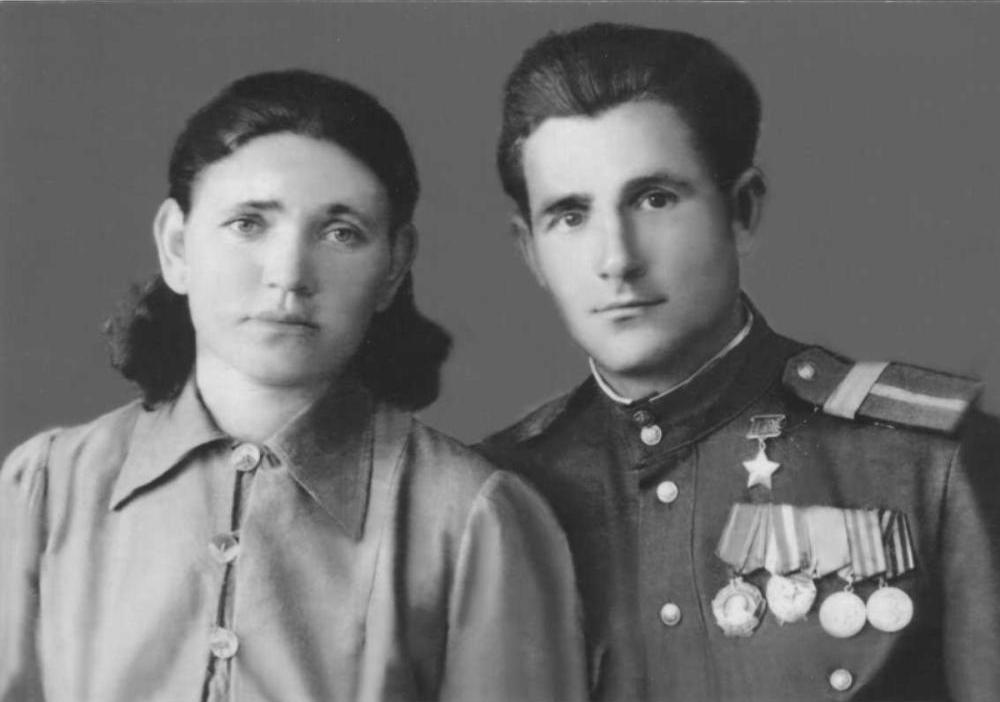 П.И.Суслов с супругой. 1947 год.