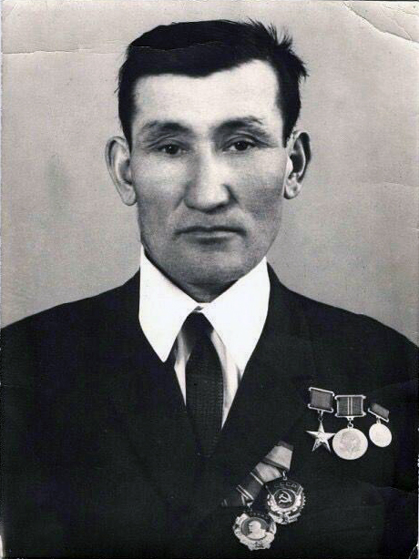 А. Айсин