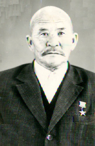 Д. Айдымбеков