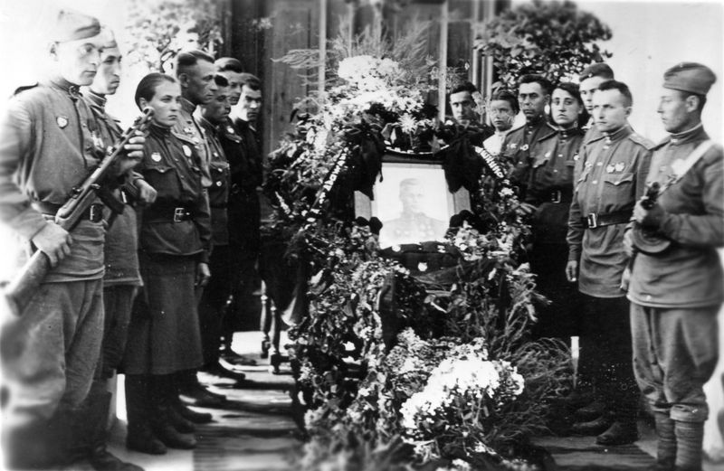 Похороны В.Д.Шаренко. г.Львов, август 1944 г.