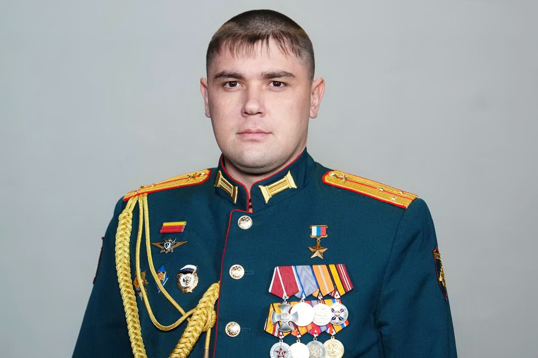 Ю. Ю. Жуланов