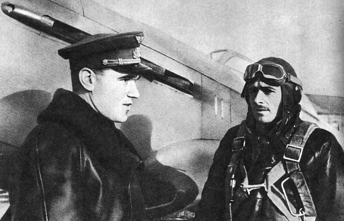 А.С. Яковлев и П.А. Покрышев, ноябрь 1943 года