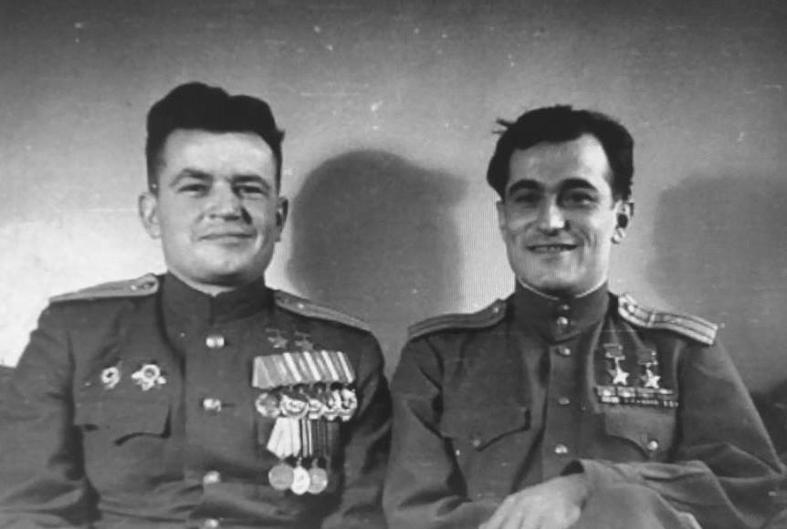 П.Я. Головачёв и Амет-хан Султан, 1945 год