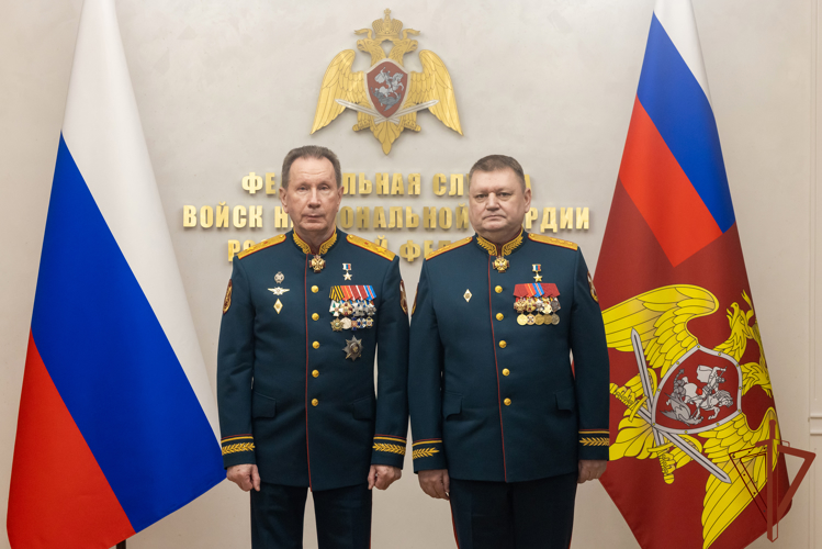 А.М.Кузьменков