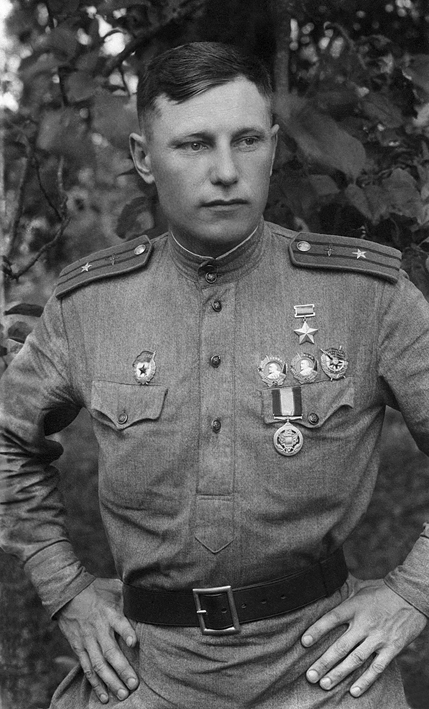 А.И. Покрышкин, 1943 год
