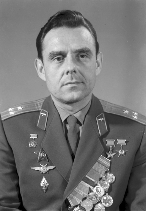 В.М. Комаров, 1966 год